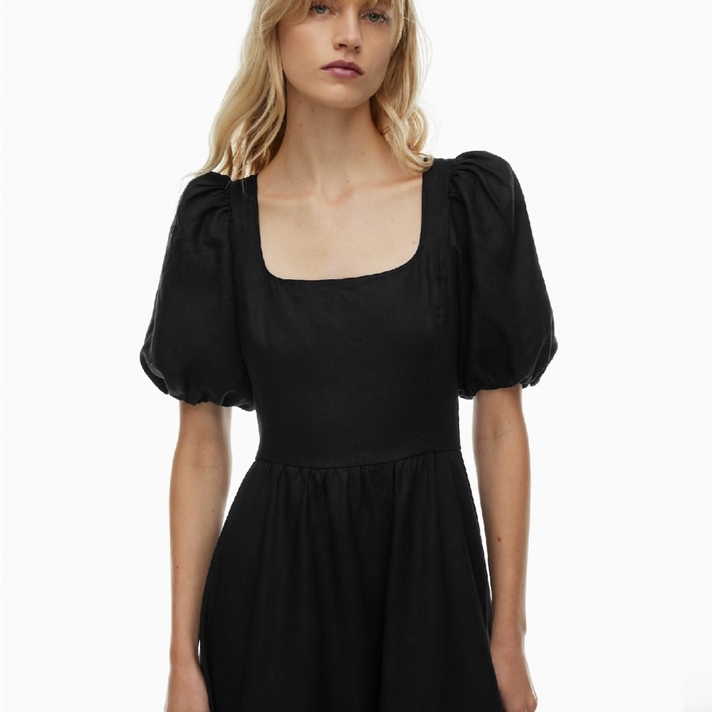 Aritzia dress Wilfred